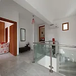 Villa Syvros